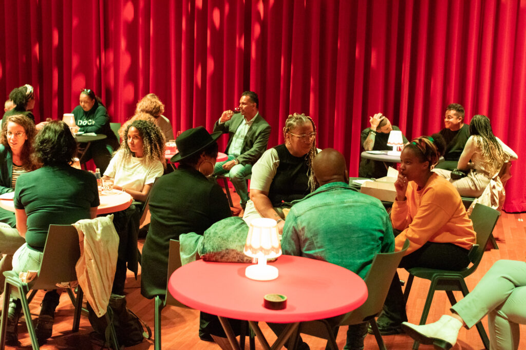 Contextprogramma voor professionals bij de voorstelling ELIA